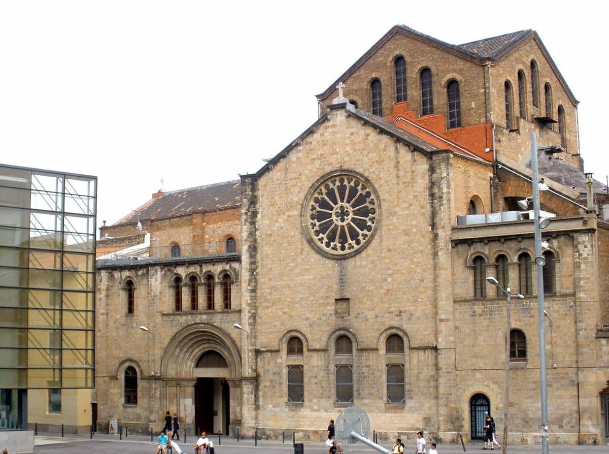Iglesia de Santa María de Montealegre de Barcelona