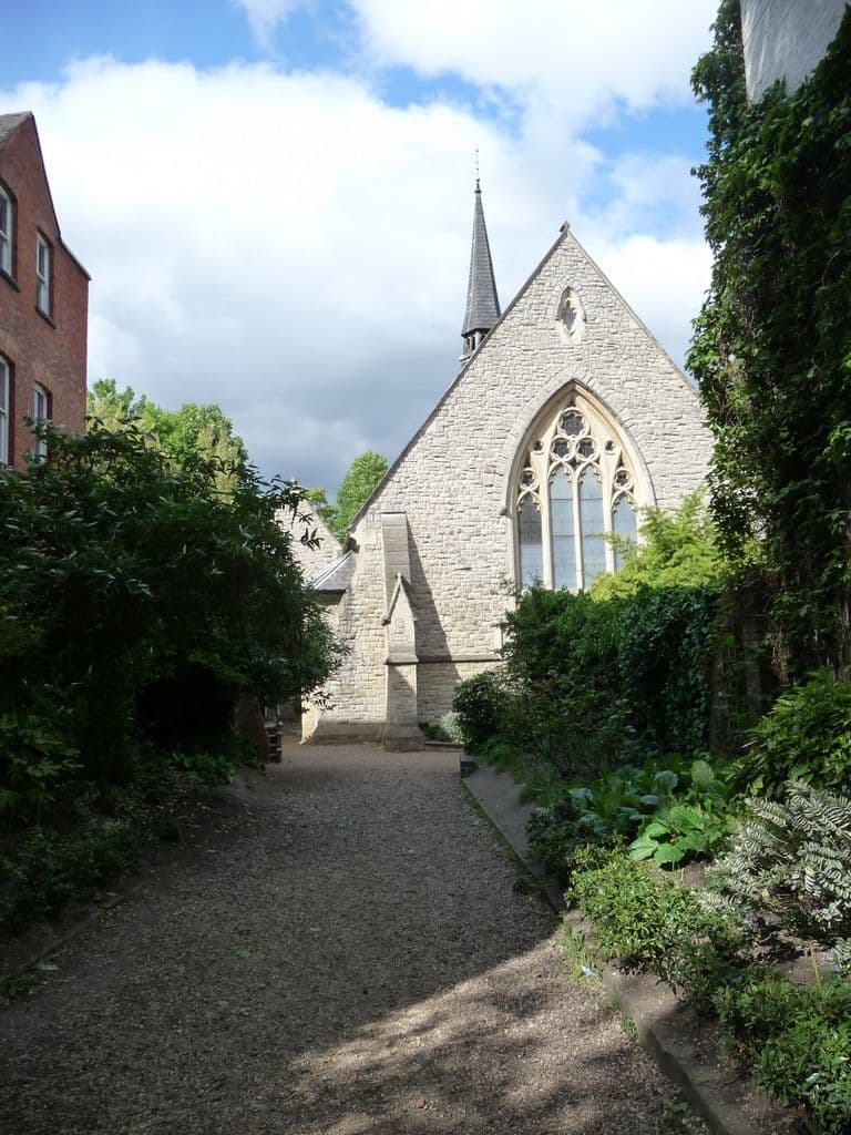 Rosslyn Hill Chapel